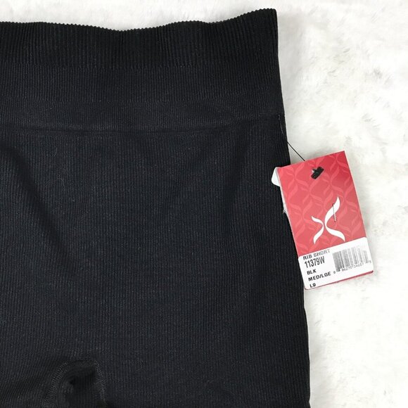 Capezio Seamless Rib Shorts, Black NWT Medium/Large - Picture 3 of 5